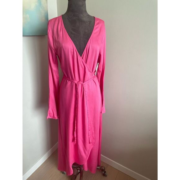 NWT Billabong Dress - Picture 1 of 15